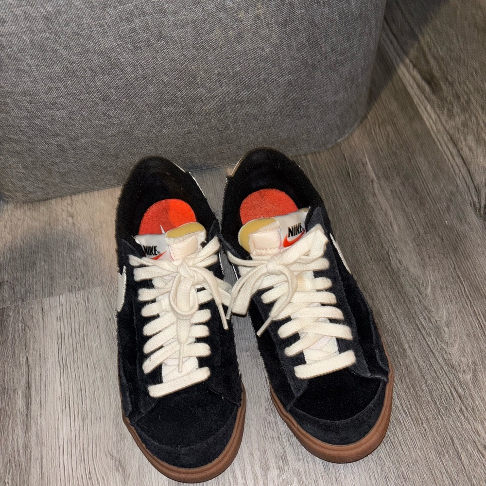 Nike Black and White Sneakers with Brown Soles